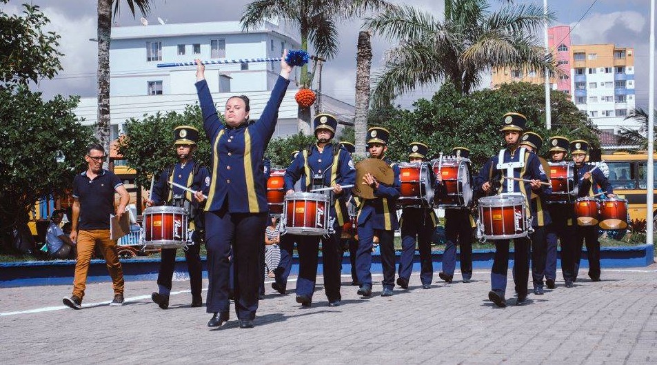 Associação cultural meninos da harmonia - Banda marcial furacão